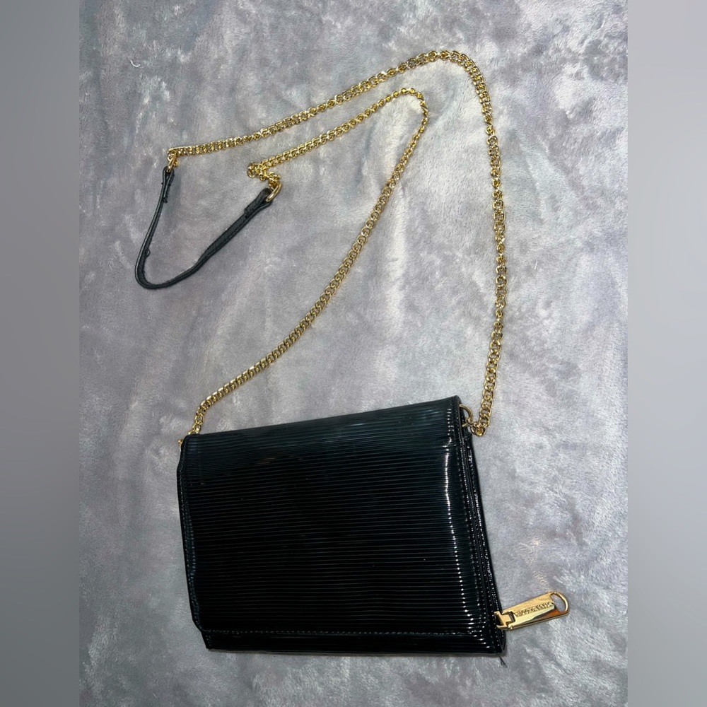 Steve Madden Black & Gold cross body / clutch
